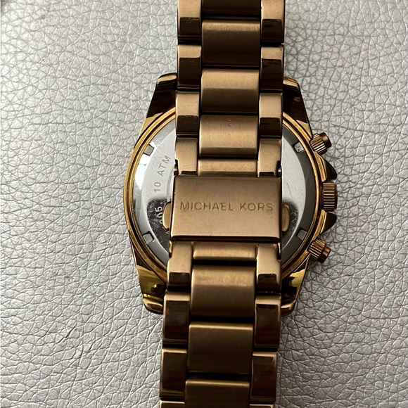 Michael kors women's watch - Picture 2 of 3